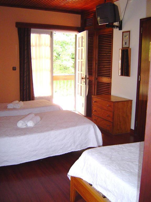 Montanha Hotel Sao Roque do Pico Room photo